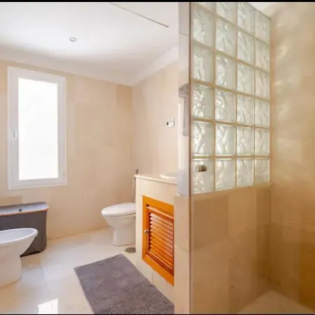 Διαμέρισμα Luxury 2 Bedroom Apartment, Close To The Sea And The Golf Course, Aloha Hills Club
