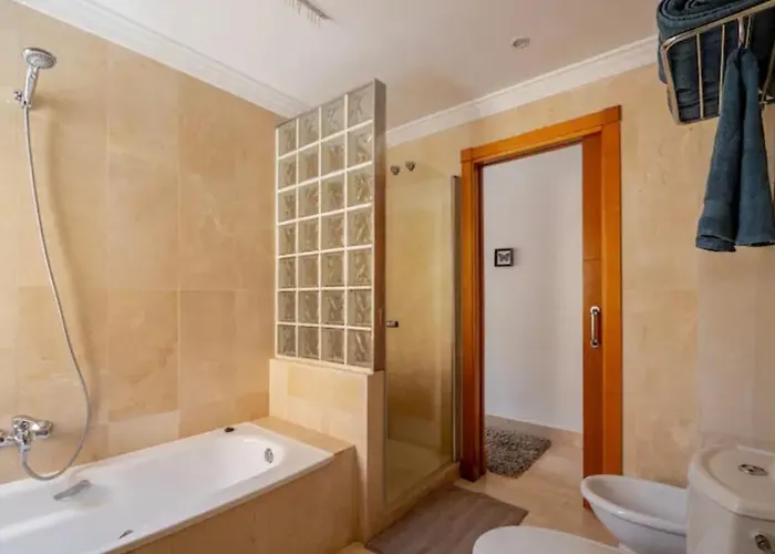 Lejlighed Luxury 2 Bedroom Apartment, Close To The Sea And The Golf Course, Aloha Hills Club *