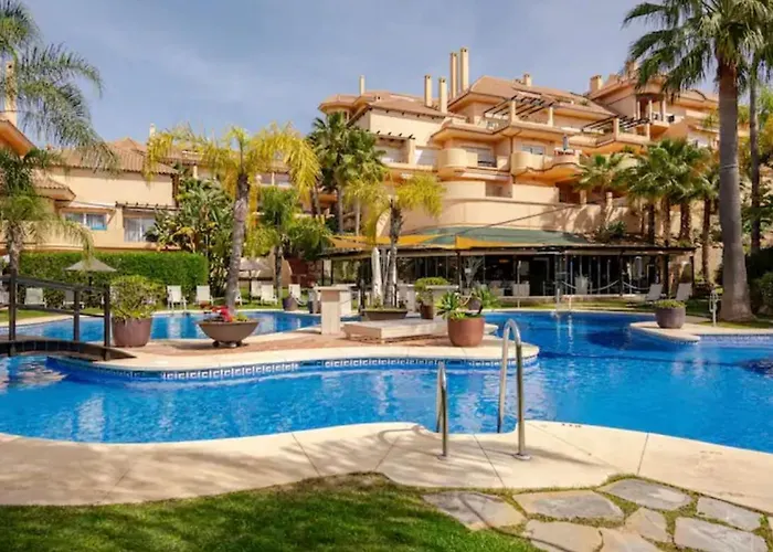 Lejlighed Luxury 2 Bedroom Apartment, Close To The Sea And The Golf Course, Aloha Hills Club