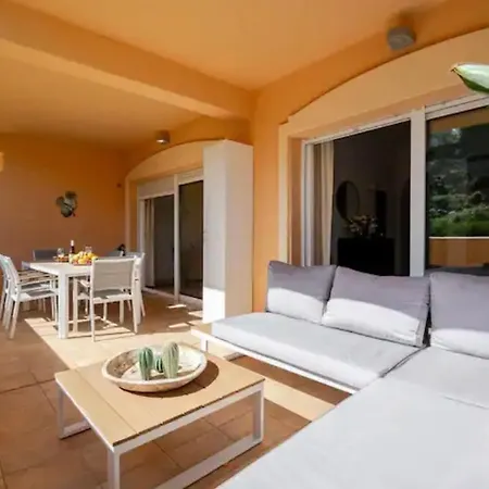 Luxury 2 Bedroom Apartment, Close To The Sea And The Golf Course, Aloha Hills Club * Marbella