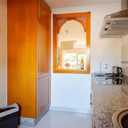 Apartment Luxury 2 Bedroom Apartment, Close To The Sea And The Golf Course, Aloha Hills Club