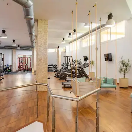 Luxury 2 Bedroom Apartment, Close To The Sea And The Golf Course, Aloha Hills Club *