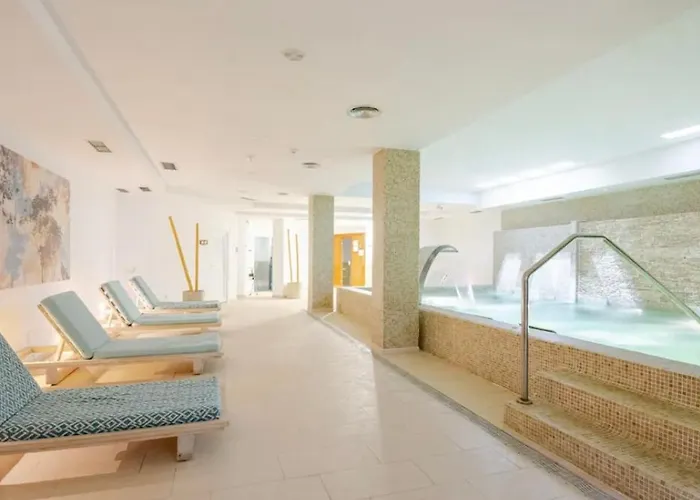 Luxury 2 Bedroom Apartment, Close To The Sea And The Golf Course, Aloha Hills Club Apartamento *
