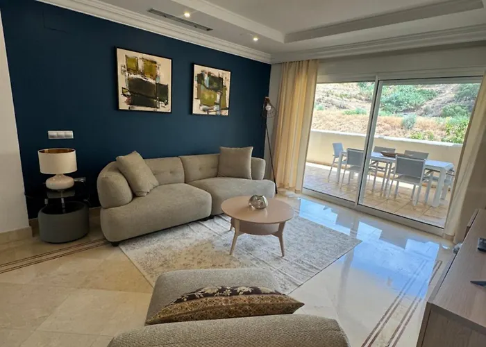 Luxury 2 Bedroom Apartment, Close To The Sea And The Golf Course, Aloha Hills Club * Marbella